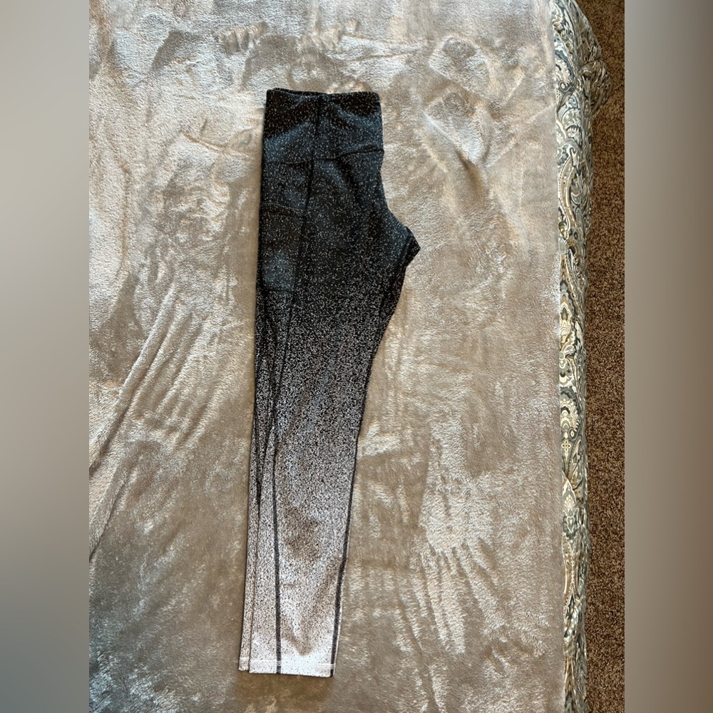 Workout pants with pocket! Size XL